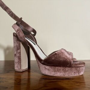 French Connection Women's Brown Taryn Platform Peep Toe Pump 6.5